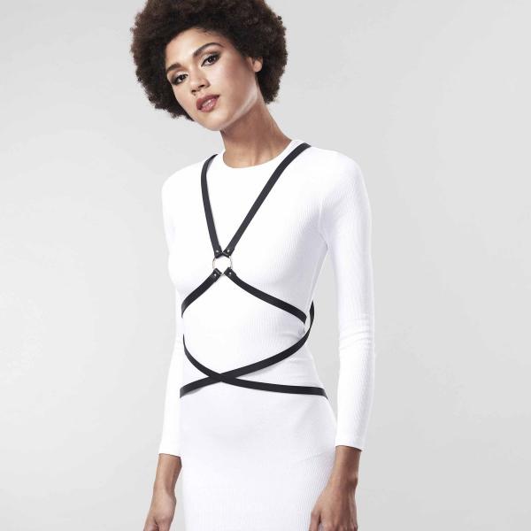 BIJOUX INDISCRETS MAZE - PETTORINA MULTIVIE NERA Bijoux Maze