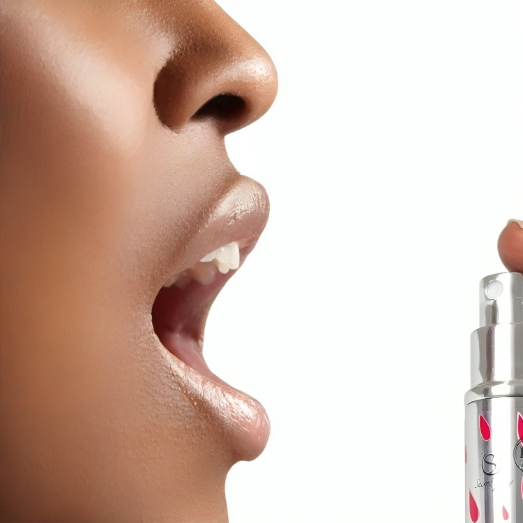SECRETPLAY - SPRAY PER IL SESSO ORALE ALLA FRAGOLA ACIDA Secretplay Cosmetic