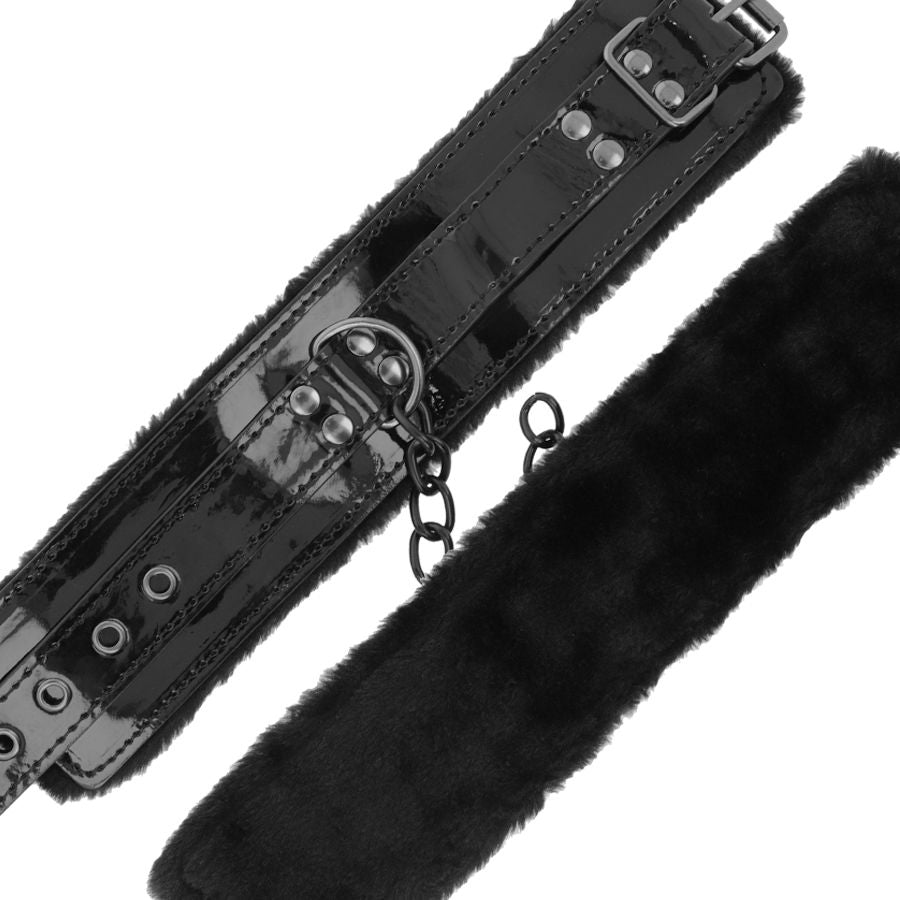 DARKNESS - MANETTE NERE REGOLABILI IN PELLE CON LUCCHETTO Darkness Bondage